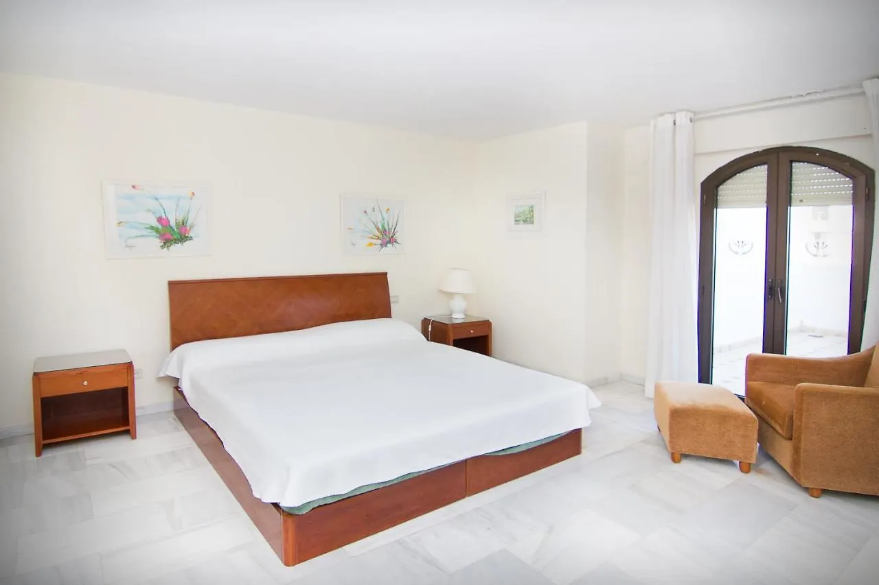 Park Plaza Suites Apartamentos Marbella Espanha