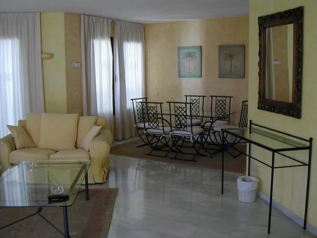 Park Plaza Suites Apartamentos Marbella Apart-hotel