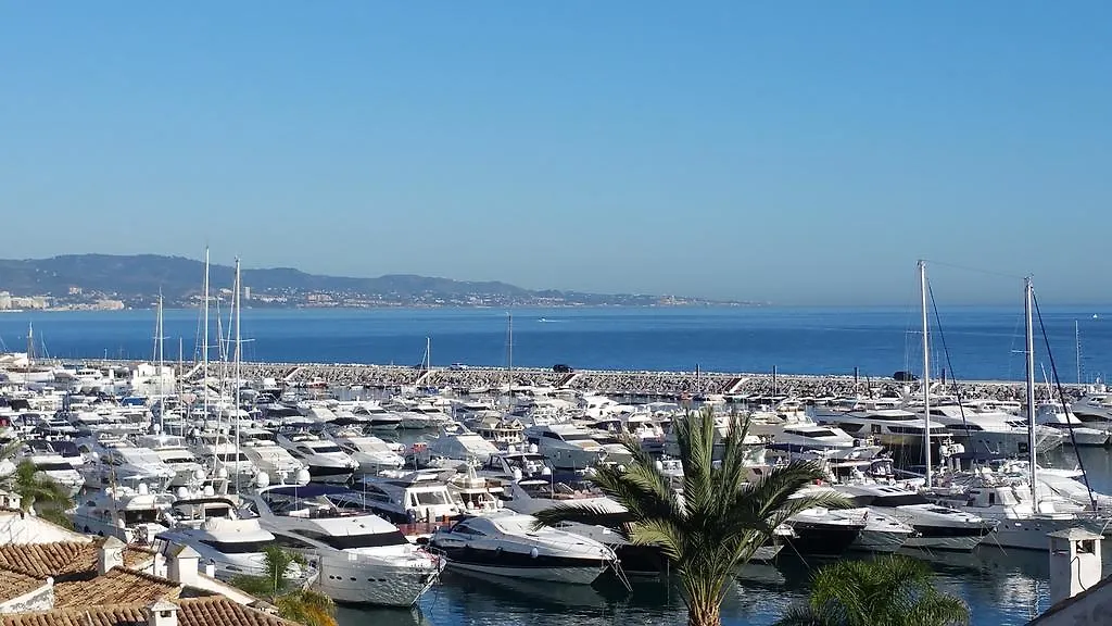 Park Plaza Suites Apartamentos Marbella
