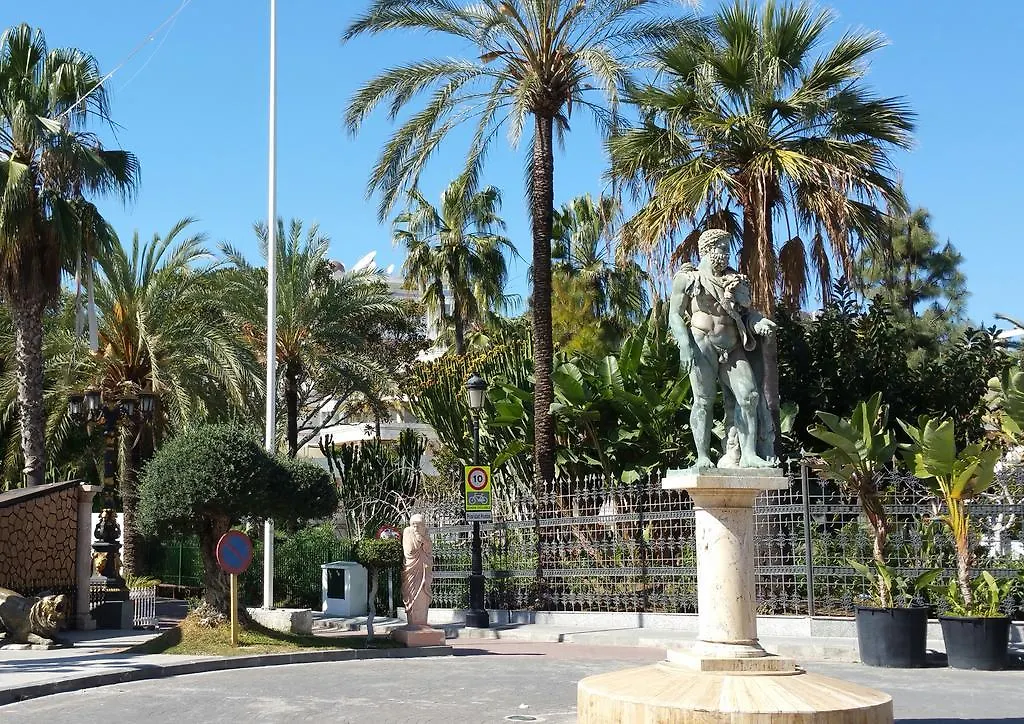Apart-hotel Park Plaza Suites Apartamentos Marbella