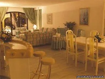Park Plaza Suites Apartamentos Marbella Apart-hotel